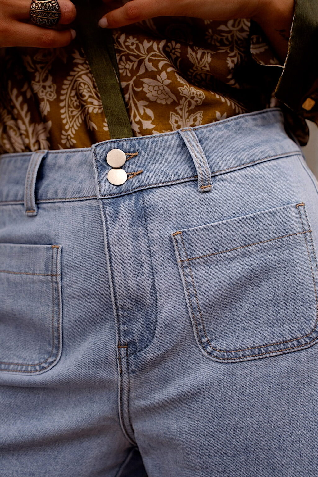 Jeansowe spodenki  SUMMER POCKET