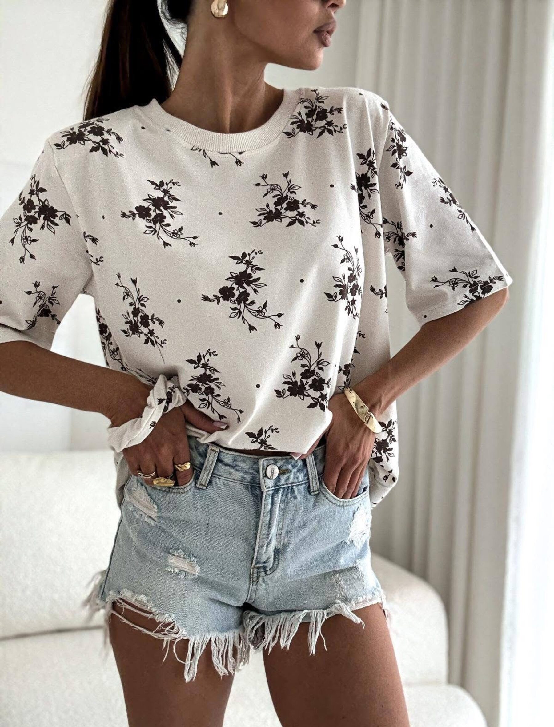 Bawełniany T-shirt LUIZA w kwiaty z gumką | brąz 🤎