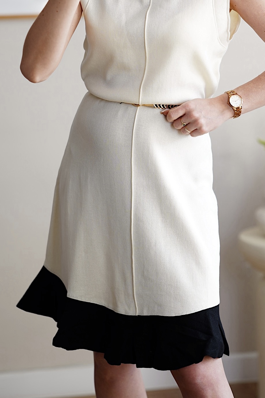 Klasyczna sukienka LAILA