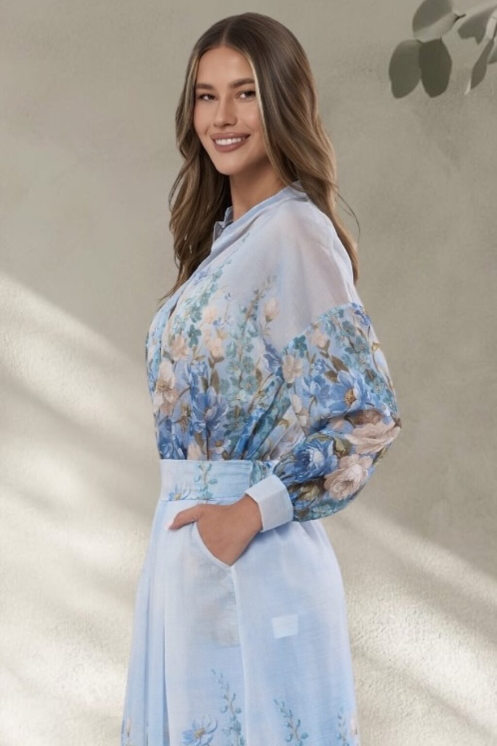 🩵 Niebieska koszula z motywem kwiatów | FLORES