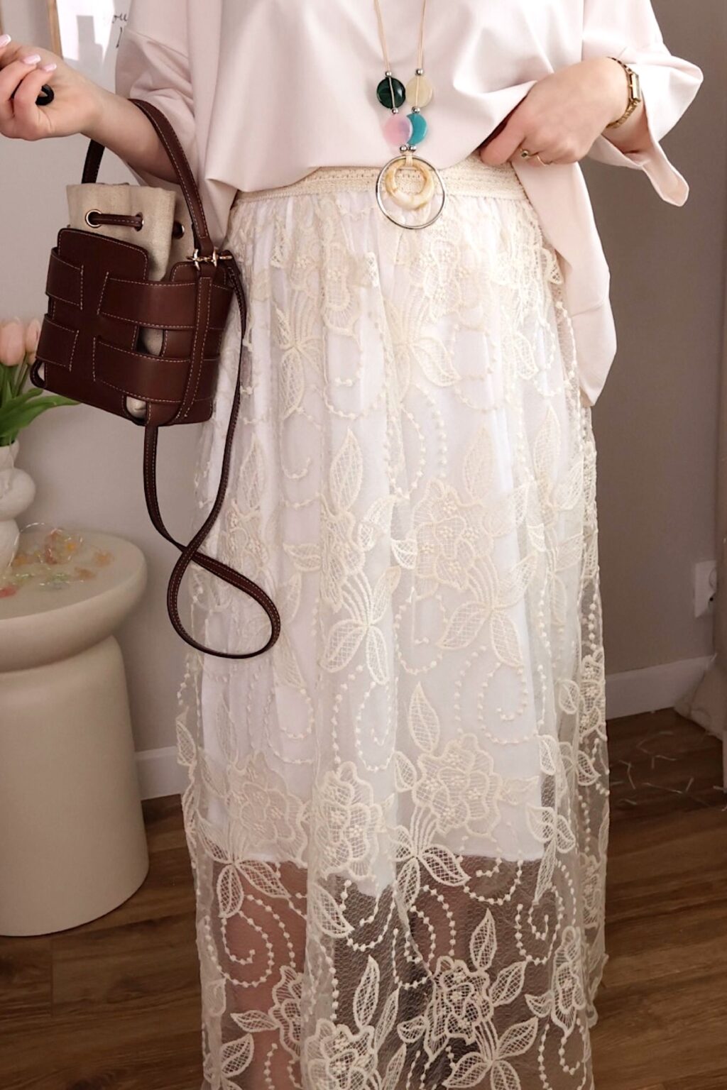 Zwiewna ażurowa spódnica z haftem | SANDY